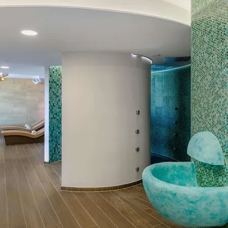 Moevenpick Balaland Balaton فندق Szántód